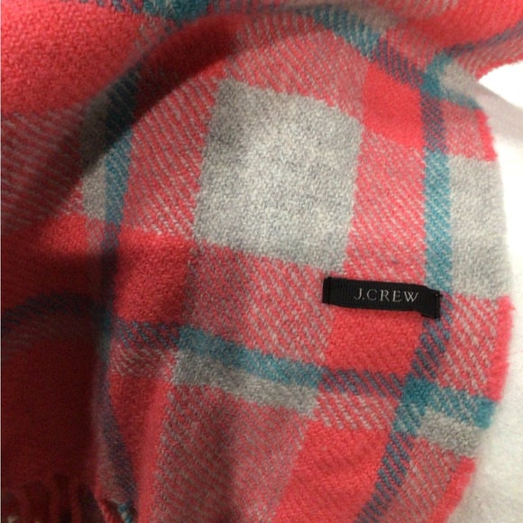 J.Crew Pink Plaid Wool Scarf - Picture 4 of 4